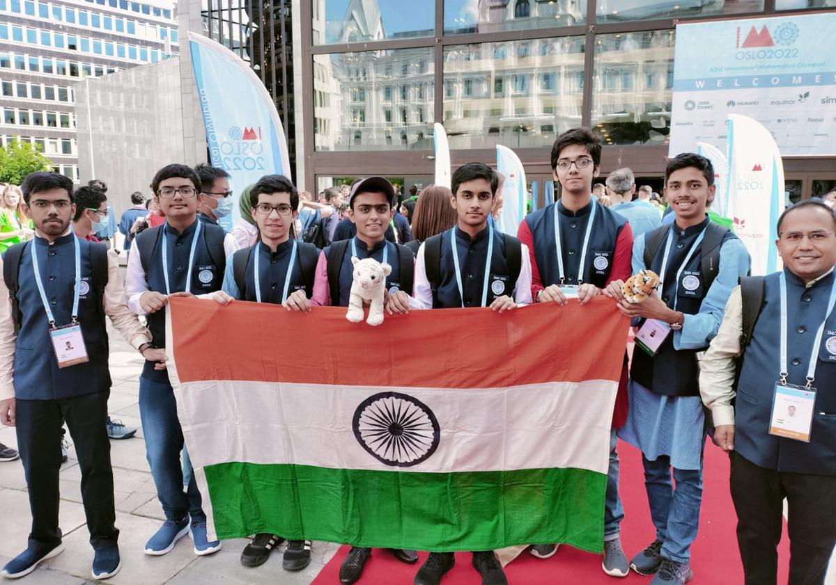 Bengaluru Prodigy Wins Gold At International Math Olympiad News Hamster